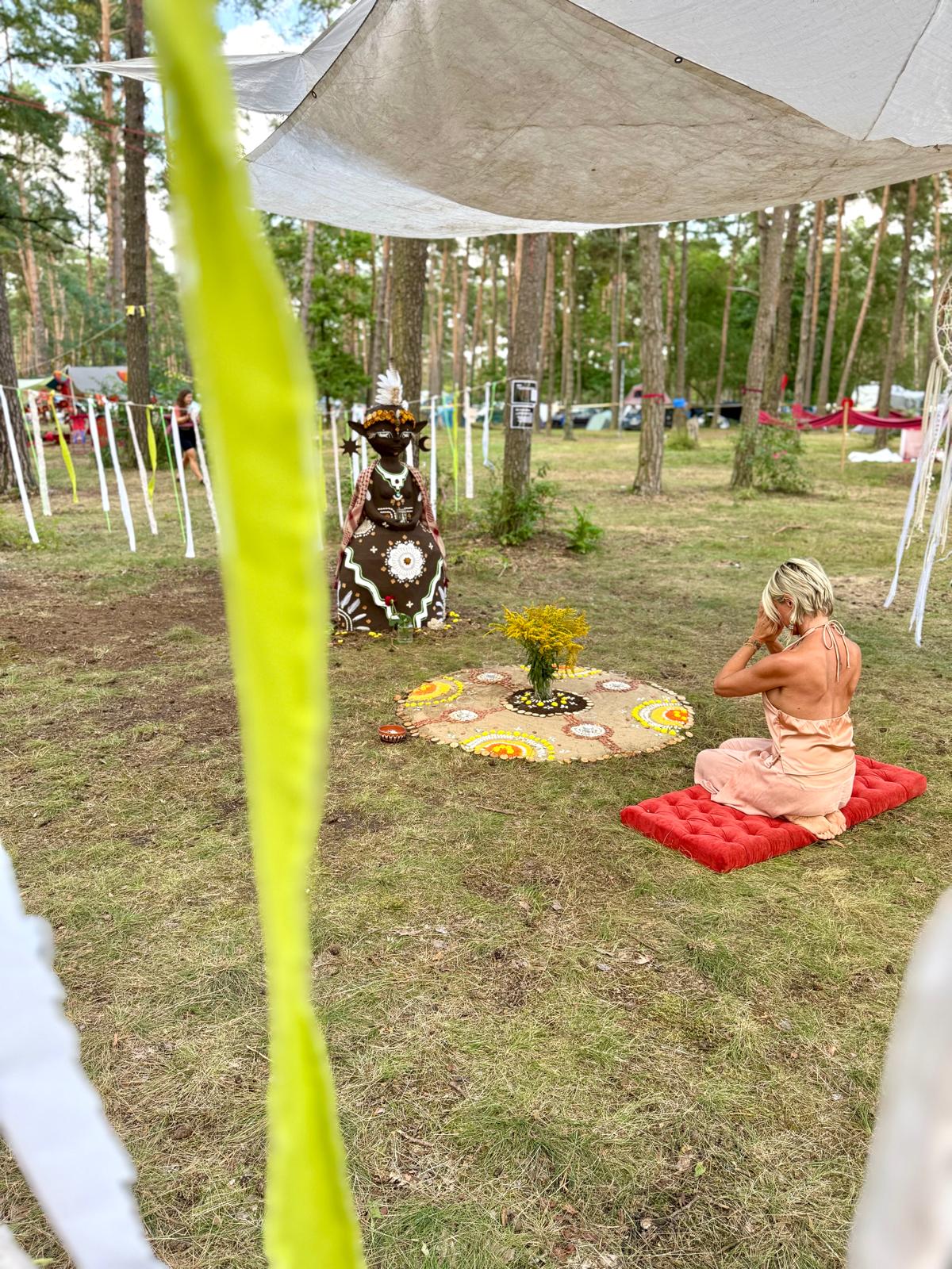 Meditation im Wald